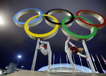 Мир понарошку: зачем Киеву перемирие на время Олимпиады