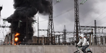 Украине вырубают газ, мэр Львова стал лучшим наводчиком, Зеленский молит о передышке: денацификация Украины за неделю Украине вырубают газ, мэр Львова стал лучшим наводчиком, Зеленский молит о передышке: денацификация Украины за неделю