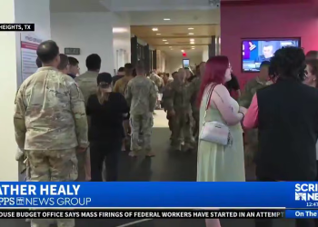 «Не успеваем пополнять склады»: шатдаун в США оставил американскую армию без зарплат и еды