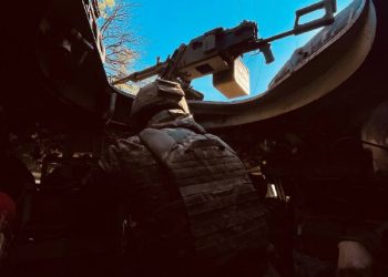 "Центр" продвинулись на 800м в Красноармейске и призвали врага сдаться «Центр» продвинулись на 800м в Красноармейске и призвали врага сдаться