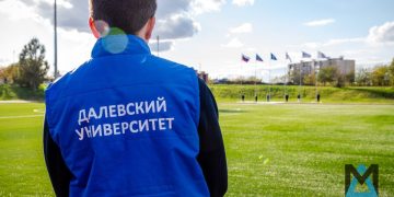 В Луганске открылся обновленный стадион ЛГУ им. Даля