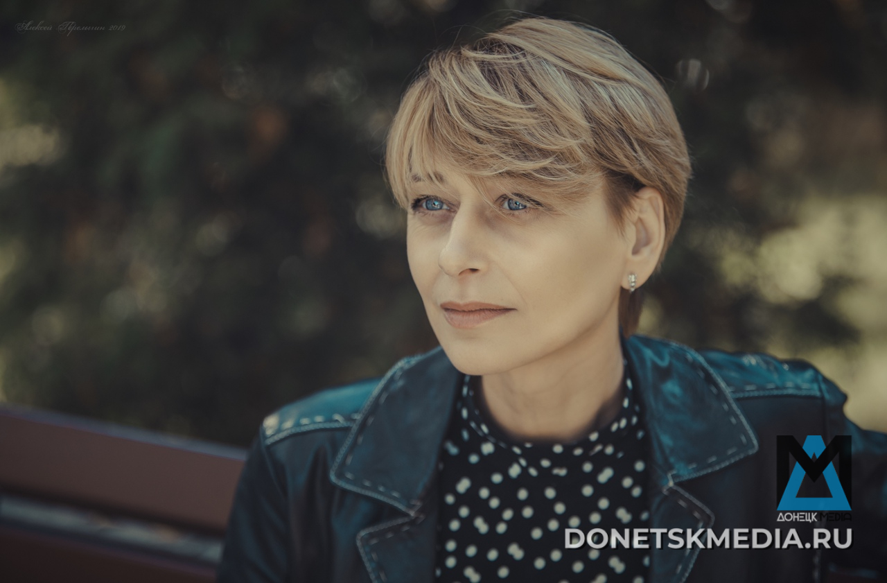 Выбор между сценой и сыном: как актриса Елена Перелыгина создала проект «Особый ребёнок»