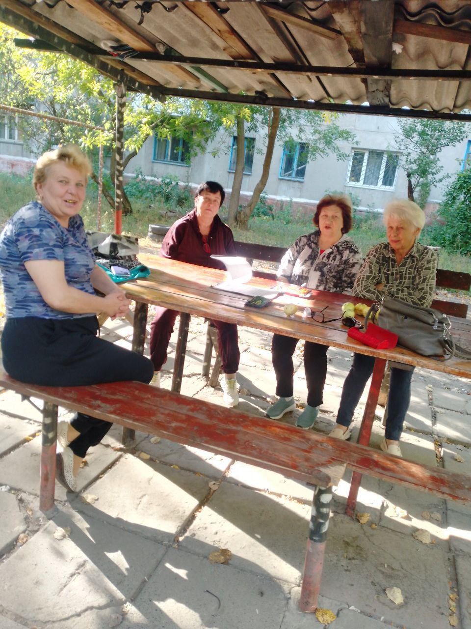 Поздравление пенсионеров, ремонт садика и внеурочные занятия: дайджест за 1 октября