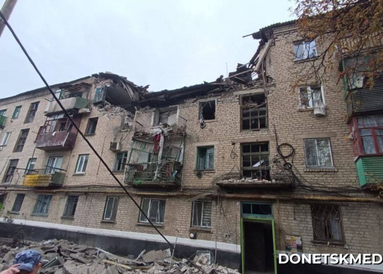 Взрыв в жилом доме Красного Луча: проверяется версия утечки газа