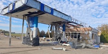 Преступления украинских националистов: Удар по Херсону, погибли мирные Преступления украинских националистов: Удар по Херсону, погибли мирные