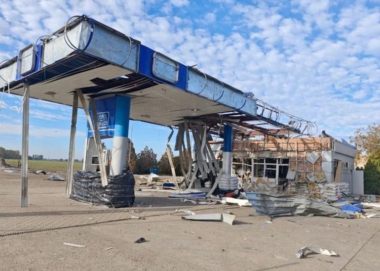 Преступления украинских националистов: Удар по Херсону, погибли мирные Преступления украинских националистов: Удар по Херсону, погибли мирные