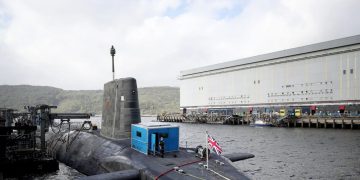 Британские военачальники просят отдать ядерное оружие в Германию Британские военачальники просят отдать ядерное оружие в Германию