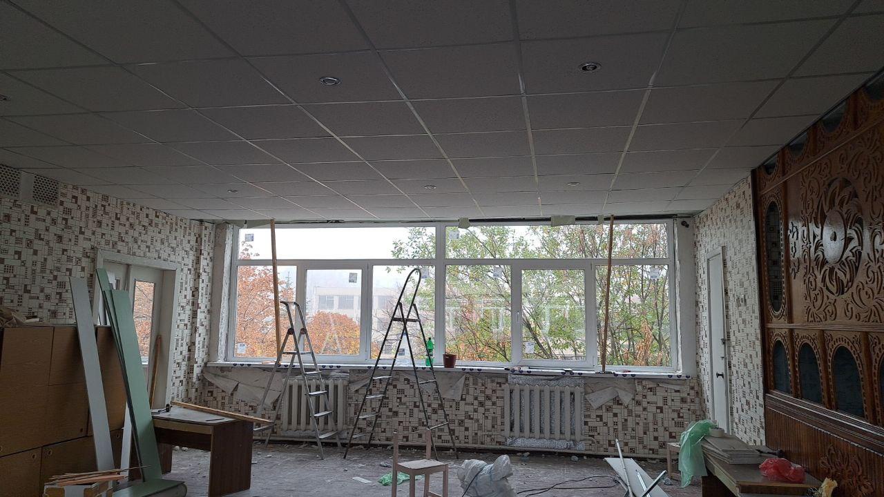 Как Донбасс встретил ноябрь: Фестиваль единства в Донецке и звезда Героя в Старобешево, дайджест за 5 ноября