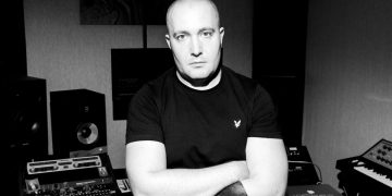 «Я начал писать, чтобы понять самого себя». Рэп-исполнитель Артём Саграда о роке, запрещённых веществах и вере