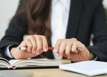 Когда помощь не пришла: как отстоять право на лечение, если врачи отказали Когда помощь не пришла: как отстоять право на лечение, если врачи отказали