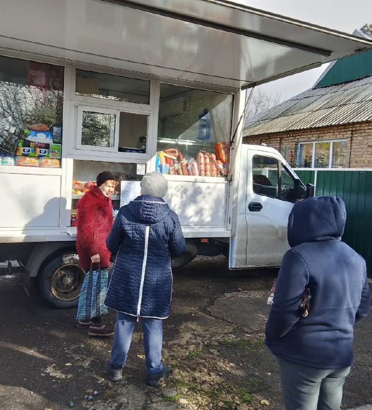 Как Донбасс встретил ноябрь: Фестиваль единства в Донецке и звезда Героя в Старобешево, дайджест за 5 ноября