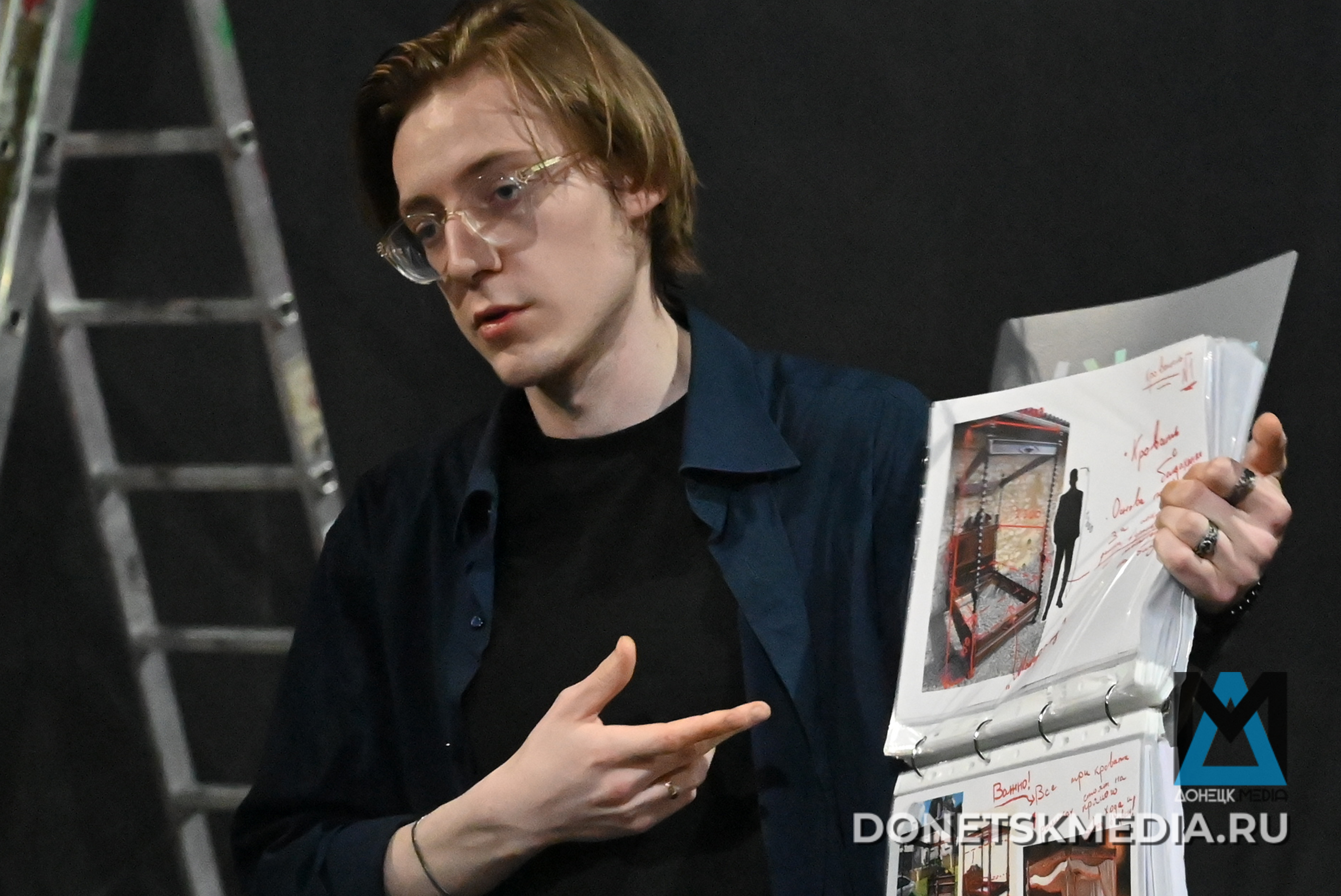 Создание спектакля «Трактирщица» в Донецке: от эскизов до премьеры