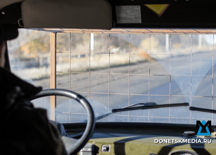 Святые из Горняка — газета «Донецкий кряж» заменяет им телевизор и становится поводом встретиться с соседями