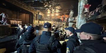 «Гламур» по-украински: В Одессе полиция нагрянула в клуб из-за русской песни