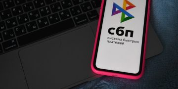 Ни себе, ни людям: крупные переводы денег самому себе будут блокировать