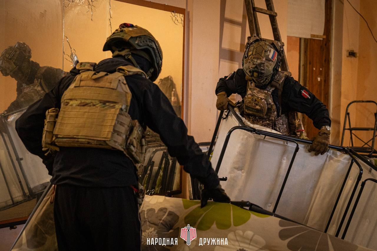 Тысячи людей в подвалах: в Красноармейске спасают мирных жителей