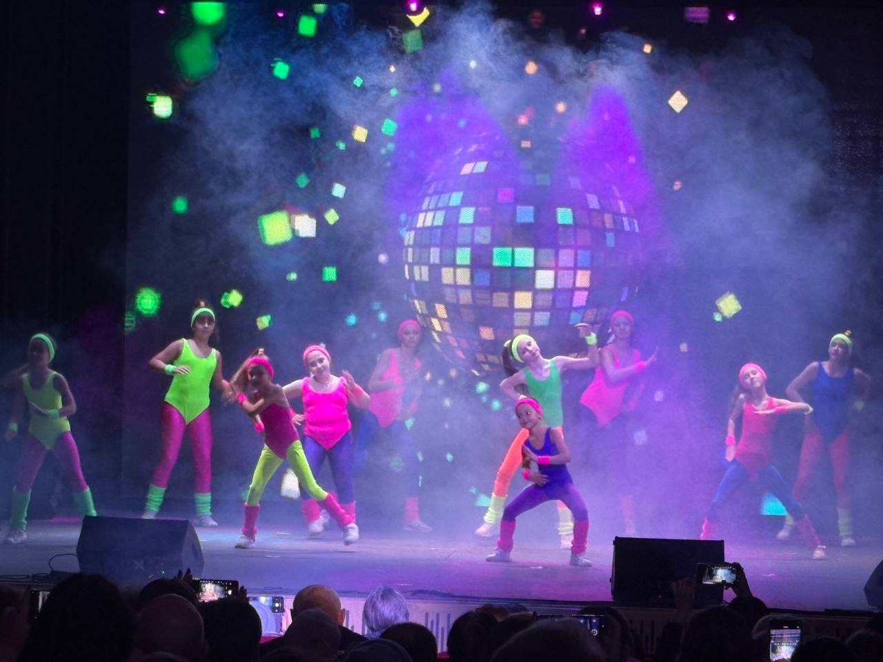 Восстановление школы №62, 11 пожаров и задержание наркосбытчика: Ключевые события региона в дайджесте за 14 ноября