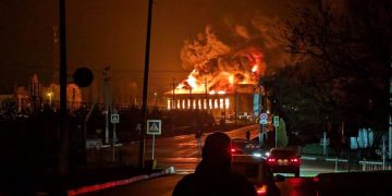 Киев атаковал Белгородскую область: в Короче горит торговый центр Киев атаковал Белгородскую область: в Короче горит торговый центр