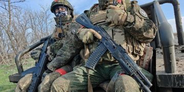 Штурм Октябрьского и окружение ВСУ в Димитрове: группировка "Центр" контролирует направления Штурм Октябрьского и окружение ВСУ в Димитрове: группировка «Центр» контролирует направления