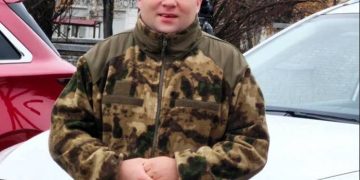 От окопов Авдеевки – к мечте о Байкале: Ветеран Донбасса Константин Котляревский получил спецавтомобиль после ранения под Авдеевкой