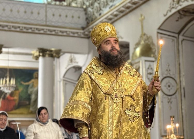 Викарий Днепропетровской УПЦ был похищен ТЦК и доставлен в военкомат