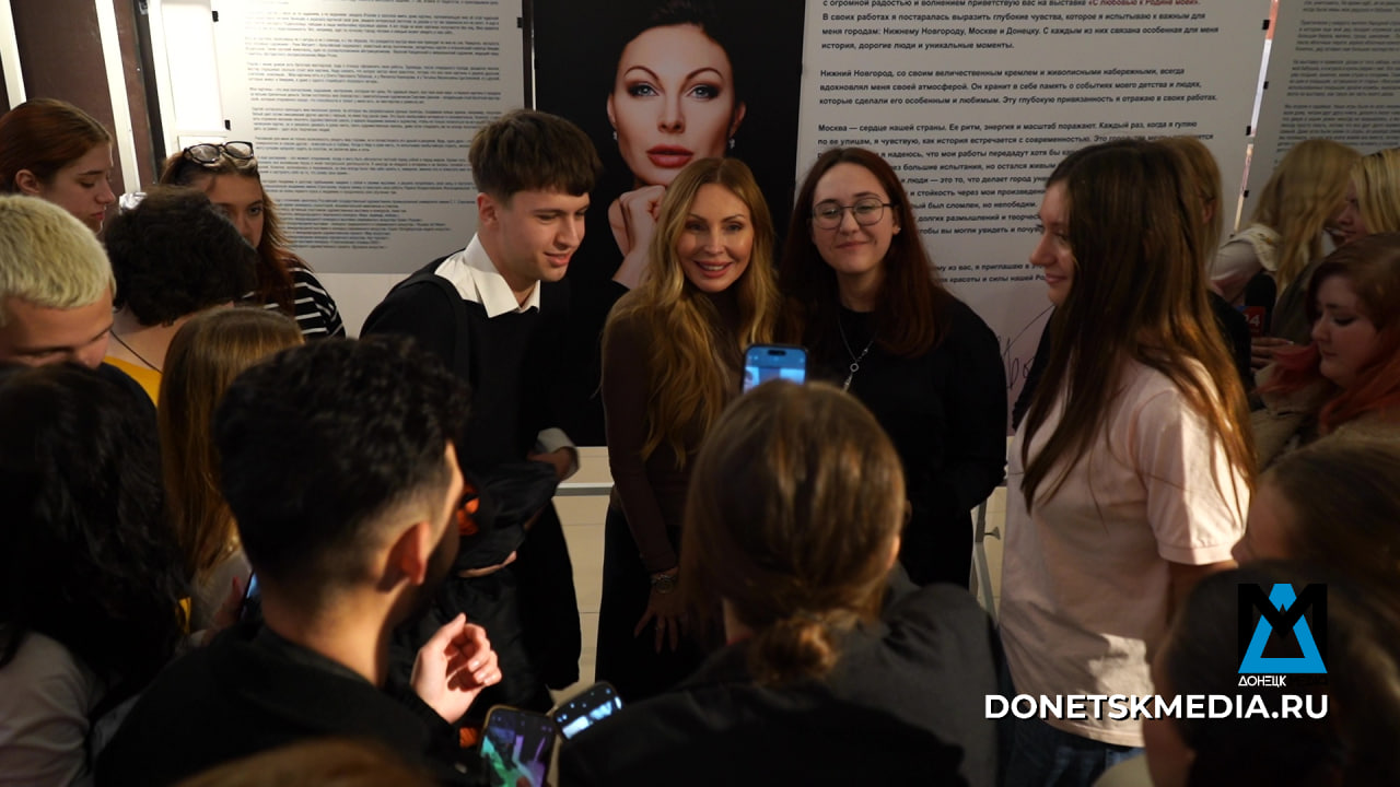 Отражение времени: Наталья Бочкарёва привезла в Луганск письмо красками о войне