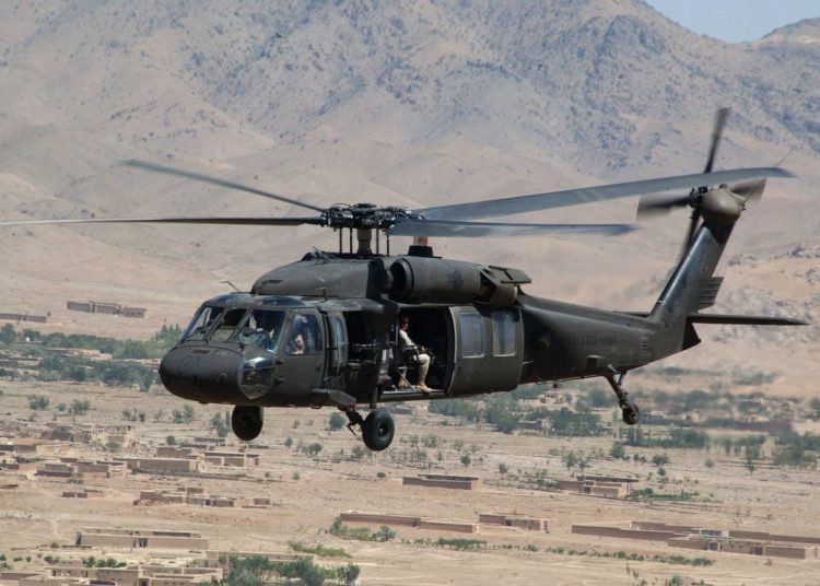 Скрытые поставки Киева: в Красноармейске засветился вертолёт Black Hawk