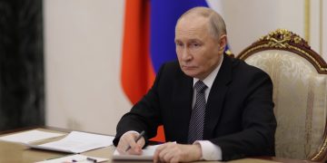 «Видимо, недостаточно»: Путин озвучил новый курс демографической политики.