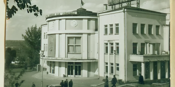 Столетие в стенах: Луганский ДК имени Ленина готовится к возрождению Столетие в стенах: Луганский ДК имени Ленина готовится к возрождению