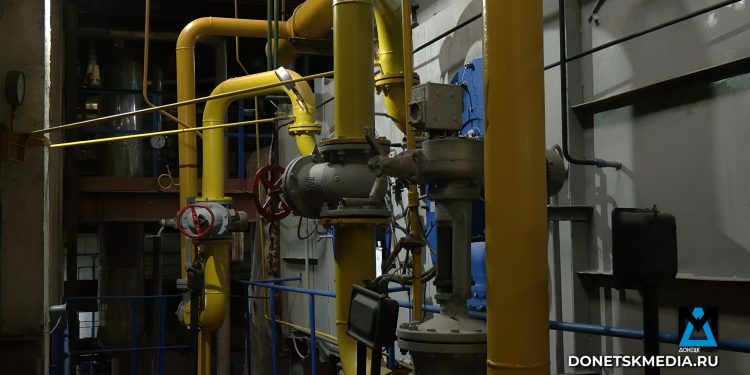 Вопреки обстрелам и водной блокаде: как проходит отопительный сезон в ДНР?