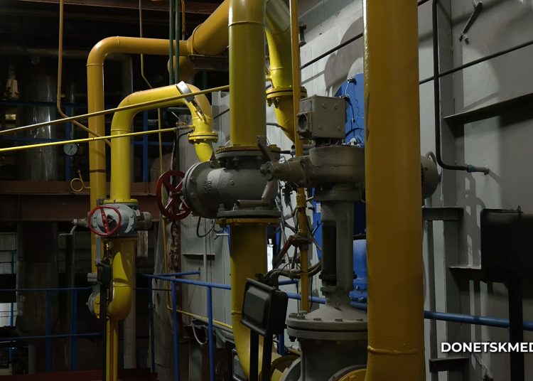 Вопреки обстрелам и водной блокаде: как проходит отопительный сезон в ДНР? Вопреки обстрелам и водной блокаде: как проходит отопительный сезон в ДНР?