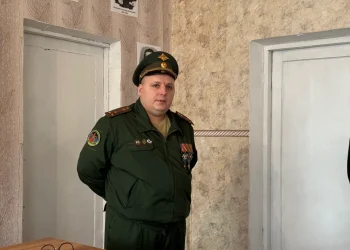 От «Оплота» до спецназа: ветеран ДНР рассказал школьникам о защите Родины с 2014 года От «Оплота» до спецназа: ветеран ДНР рассказал школьникам о защите Родины с 2014 года