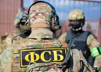 «Миндальничать нельзя»: силовики жёстко задерживают банды, наживающиеся на участниках СВО