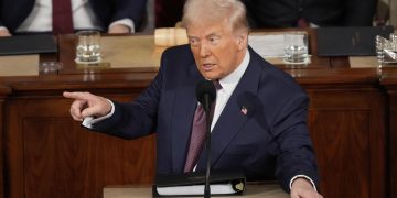 Старым союзам конец, Вашингтон меняет правила игры. Гренландию и Украину принесут в жертву новому миропорядку?