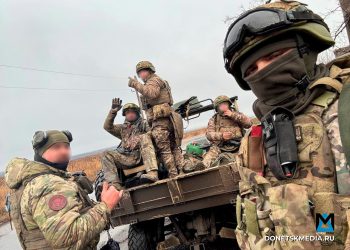 Группировка «Центр» наступает в Димитрове, Новопавловке и в районе Софиевки Группировка «Центр» наступает в Димитрове, Новопавловке и в районе Софиевки