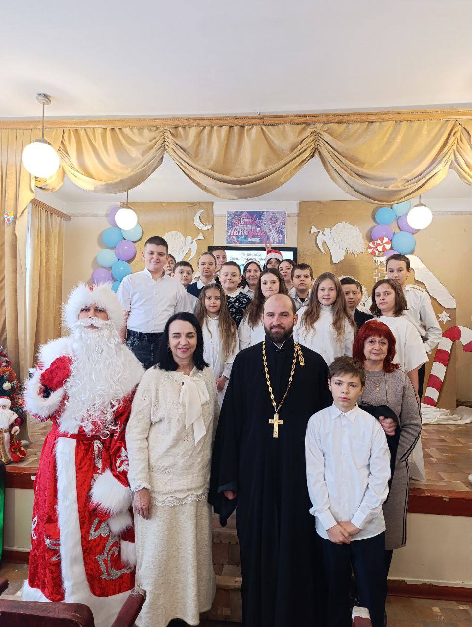 Чудеса Святого Николая и Дедушки Морозы-спасатели. Дайджест за 19 декабря Чудеса Святого Николая и Дедушки Морозы-спасатели. Дайджест за 19 декабря