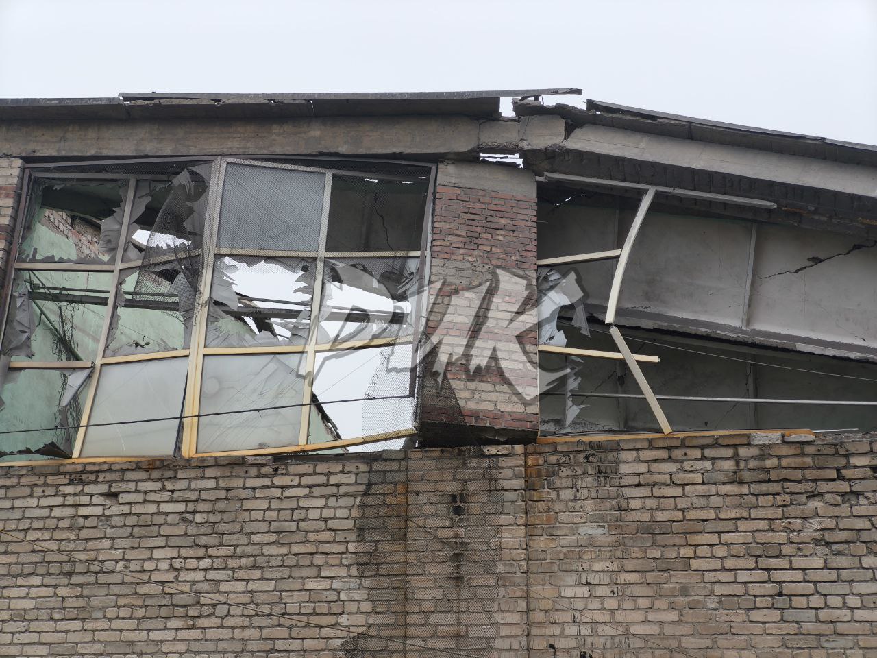 Появились кадры последствия обстрела завода им. Кирова в Горловке Появились кадры последствия обстрела завода им. Кирова в Горловке