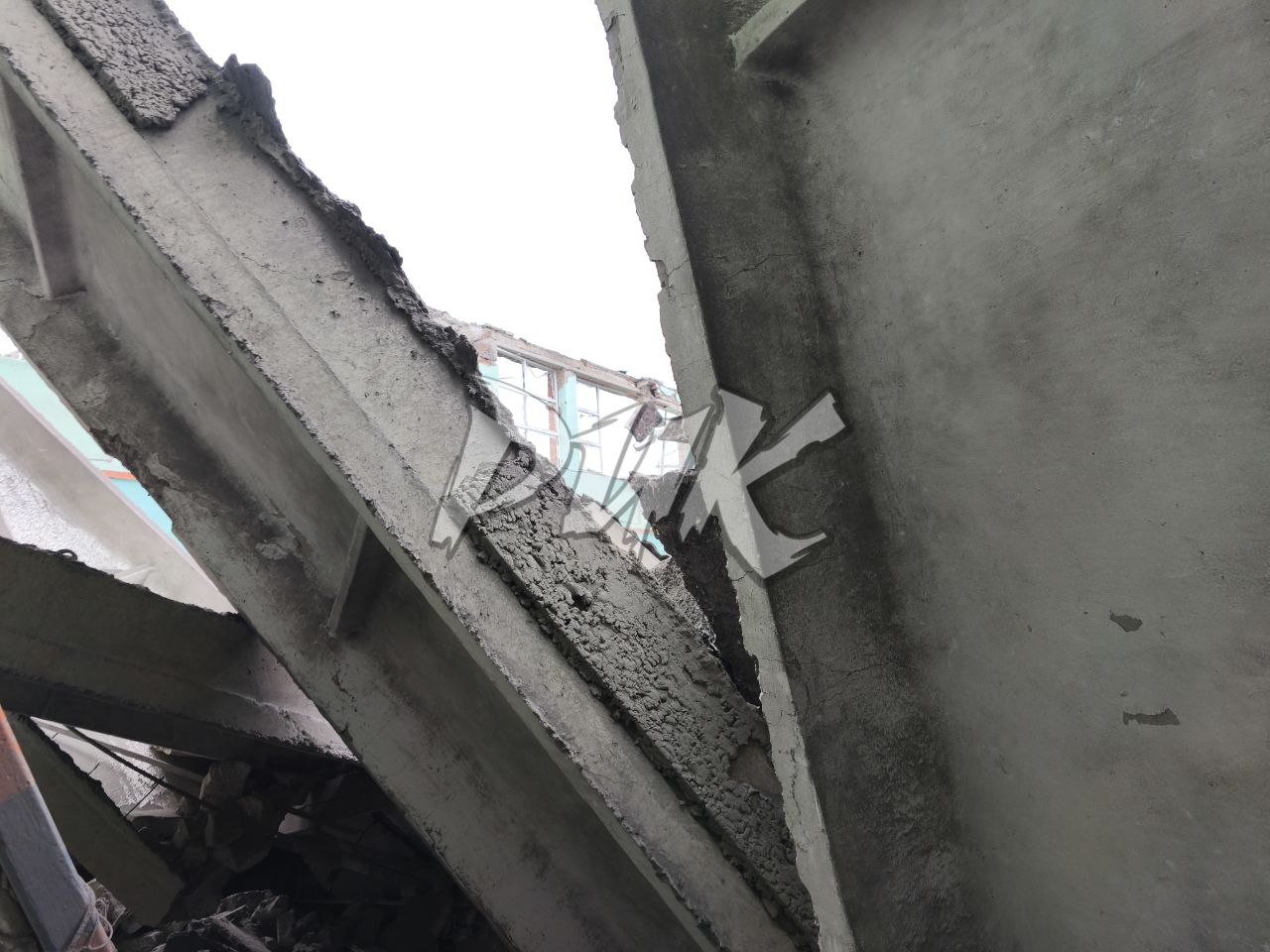 Появились кадры последствия обстрела завода им. Кирова в Горловке Появились кадры последствия обстрела завода им. Кирова в Горловке