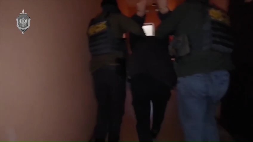 10 лет террора: в Луганске задержали агента СБУ и его диверсанта