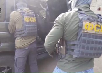 10 лет террора: в Луганске задержали агента СБУ и его диверсанта 10 лет террора: в Луганске задержали агента СБУ и его диверсанта