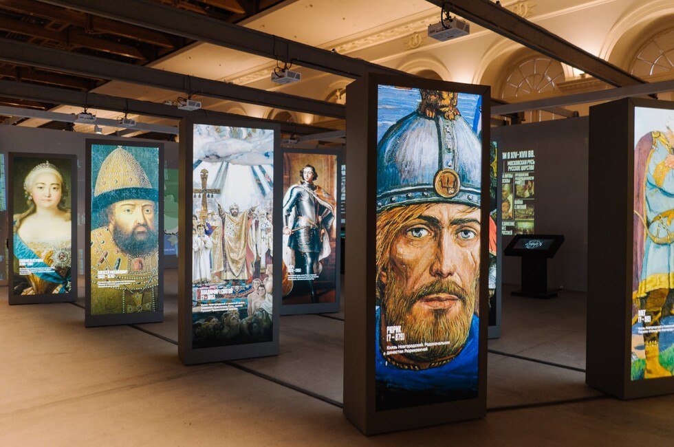 Новый игровой комплекс в Макеевке, биометрические загранпаспорта: дайджест новостей за 1 декабря