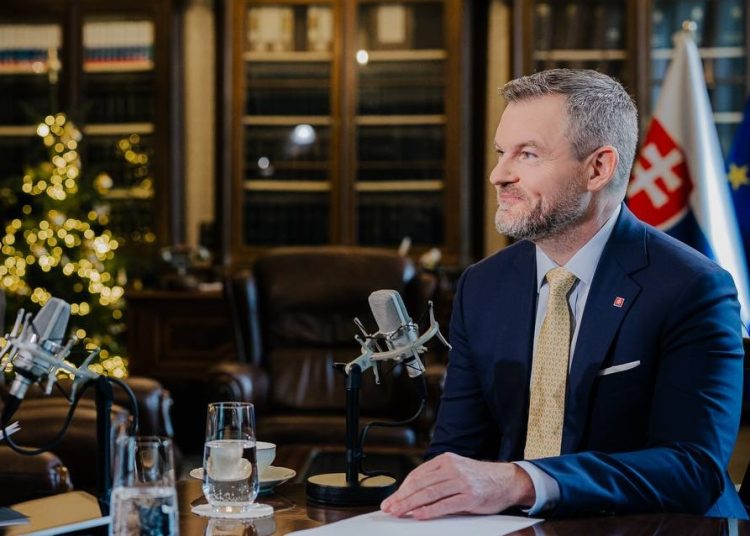 Киевский «Миротворец»* объявил президента Словакии агентом влияния Кремля в Евросоюзе