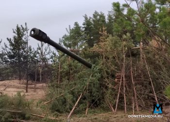 Группировка «Центр» разбивает оборону Димитров и рвется к шахтам Группировка «Центр» разбивает оборону Димитров и рвется к шахтам