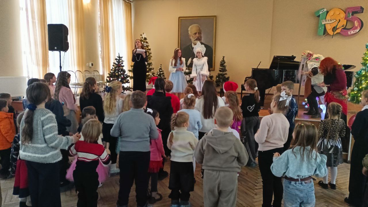 Премьера сериала «Ландыши» и предновогодние акции в ДНР: дайджест новостей за 22 декабря