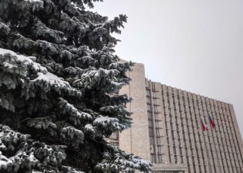 Новогодние спектакли в Донецком РАМТ и приятный сюрприз для взрослых из Снежного. Дайджест новостей за 30 декабря