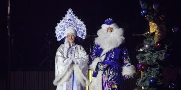 Новогодние спектакли в Донецком РАМТ и приятный сюрприз для взрослых из Снежного. Дайджест новостей за 30 декабря
