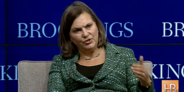 Подполковник СБУ раскрыл суть перехваченного звонка Яценюка и Нуланд 2014 года