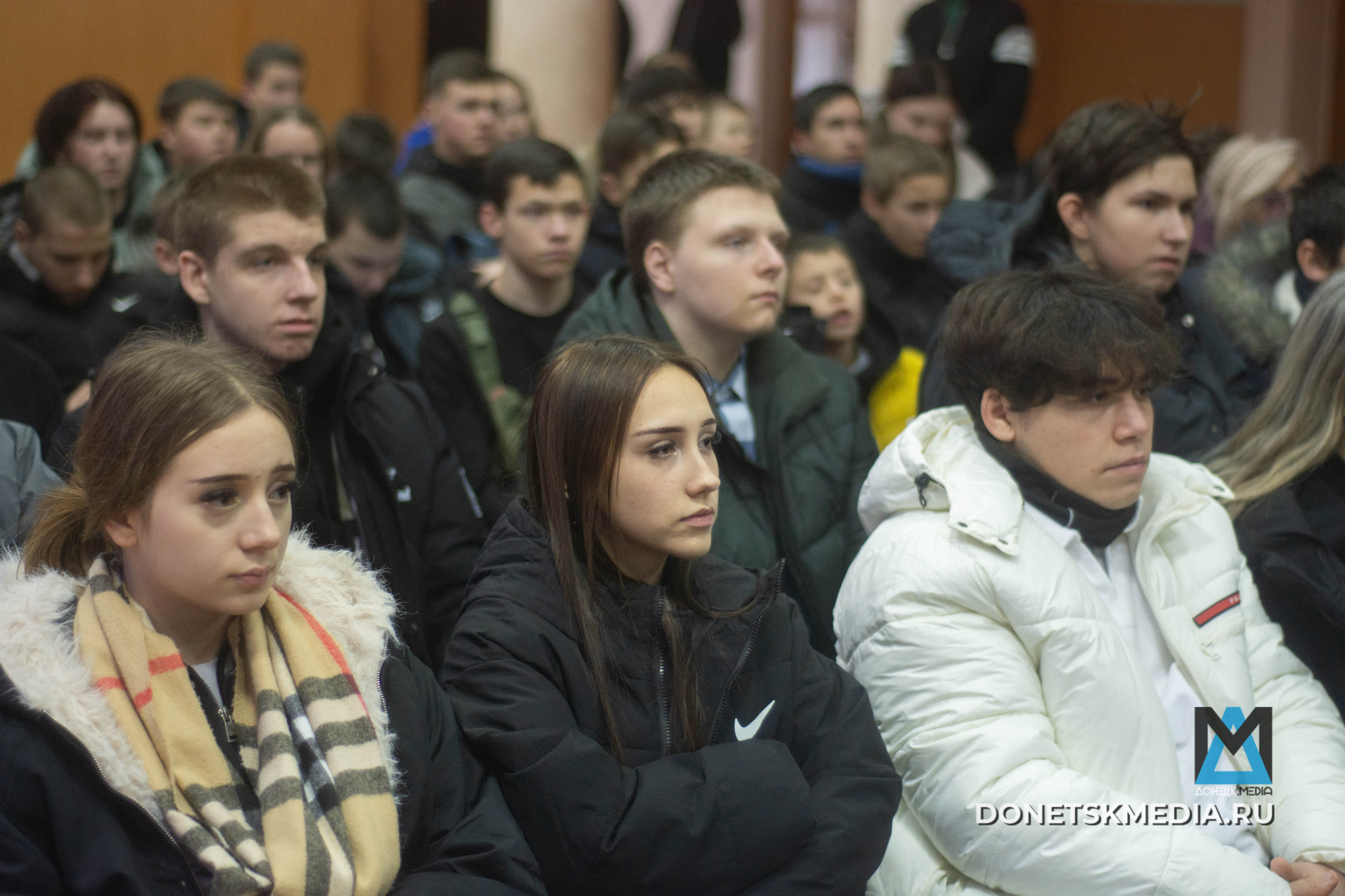 В Донецке представили книгу стихов добровольца Степана Белькова, павшего в боях за Авдеевку
