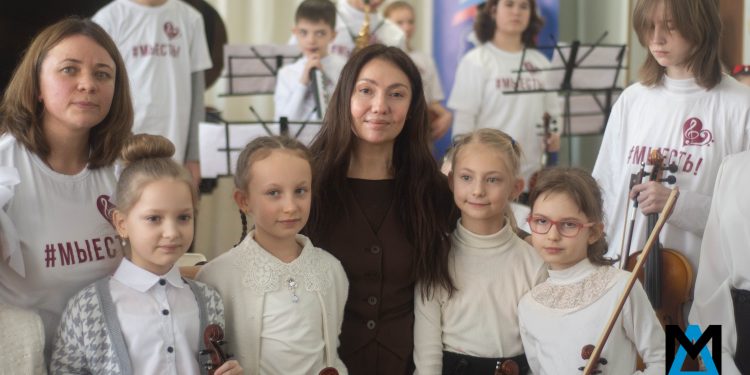 Партитура возрождения: скрипачка из Москвы дала мастер-класс для детей Донецка