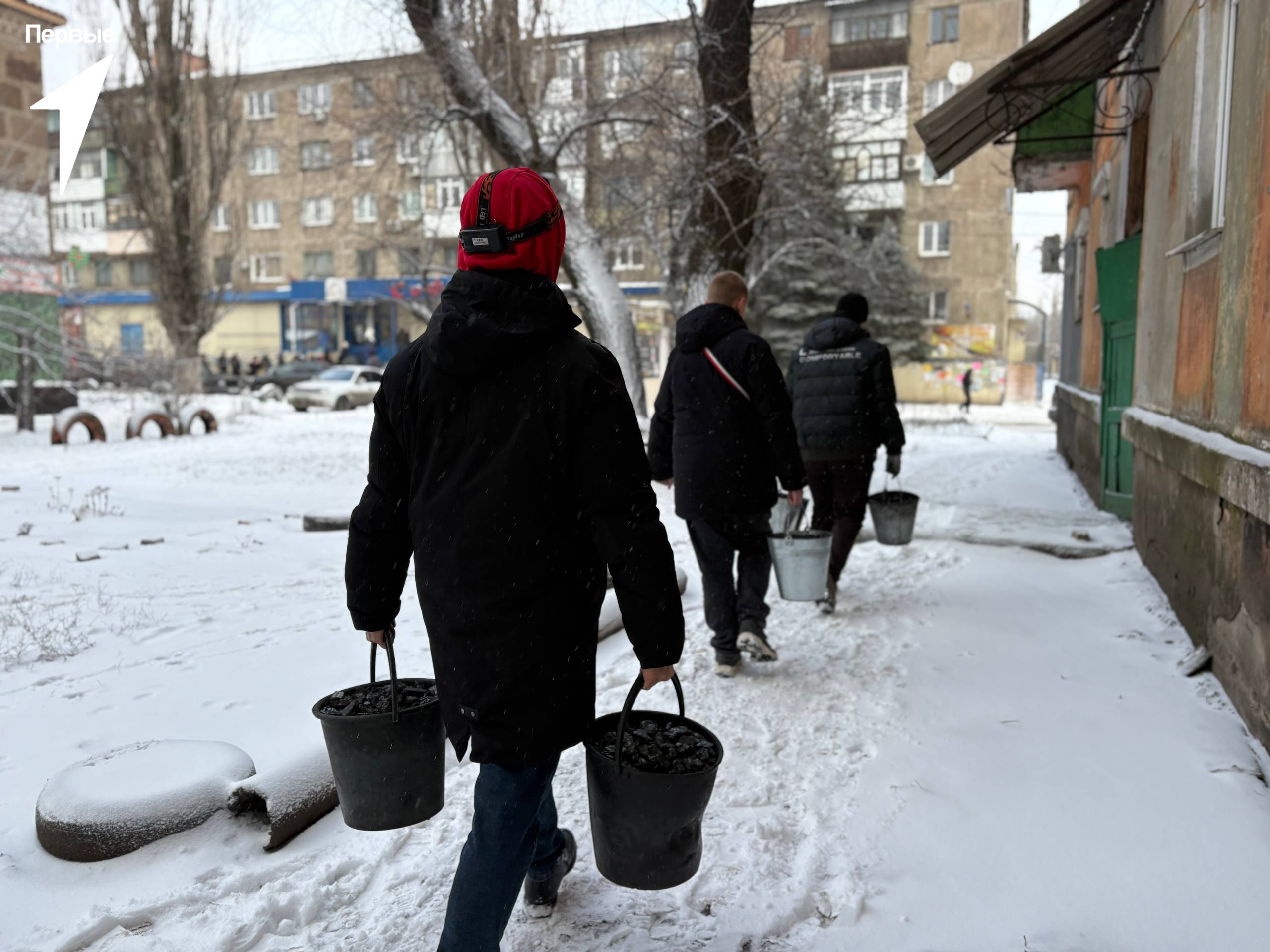 Ремонт дорог и крыш, а также рождественское тепло. Дайджест за 8 января